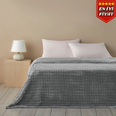 Yumuşak Dokulu Gri Tonlarında Battaniye